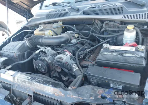 2004 Jeep Liberty Sport из США, поврежденный, VIN 1J4GL48K14W258379